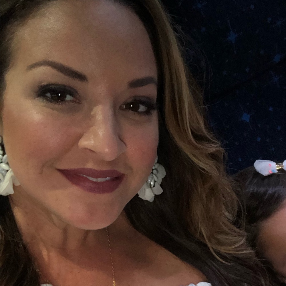 Meet your Posher, Danielle